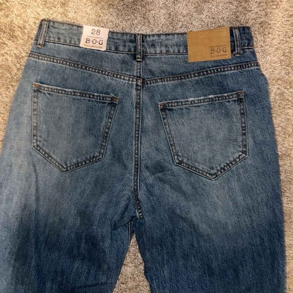 NWT BAND OF GYPSIES QUINN CROP Distressed Ripped Denim Jeans SIZE 28 - Picture 7 of 11